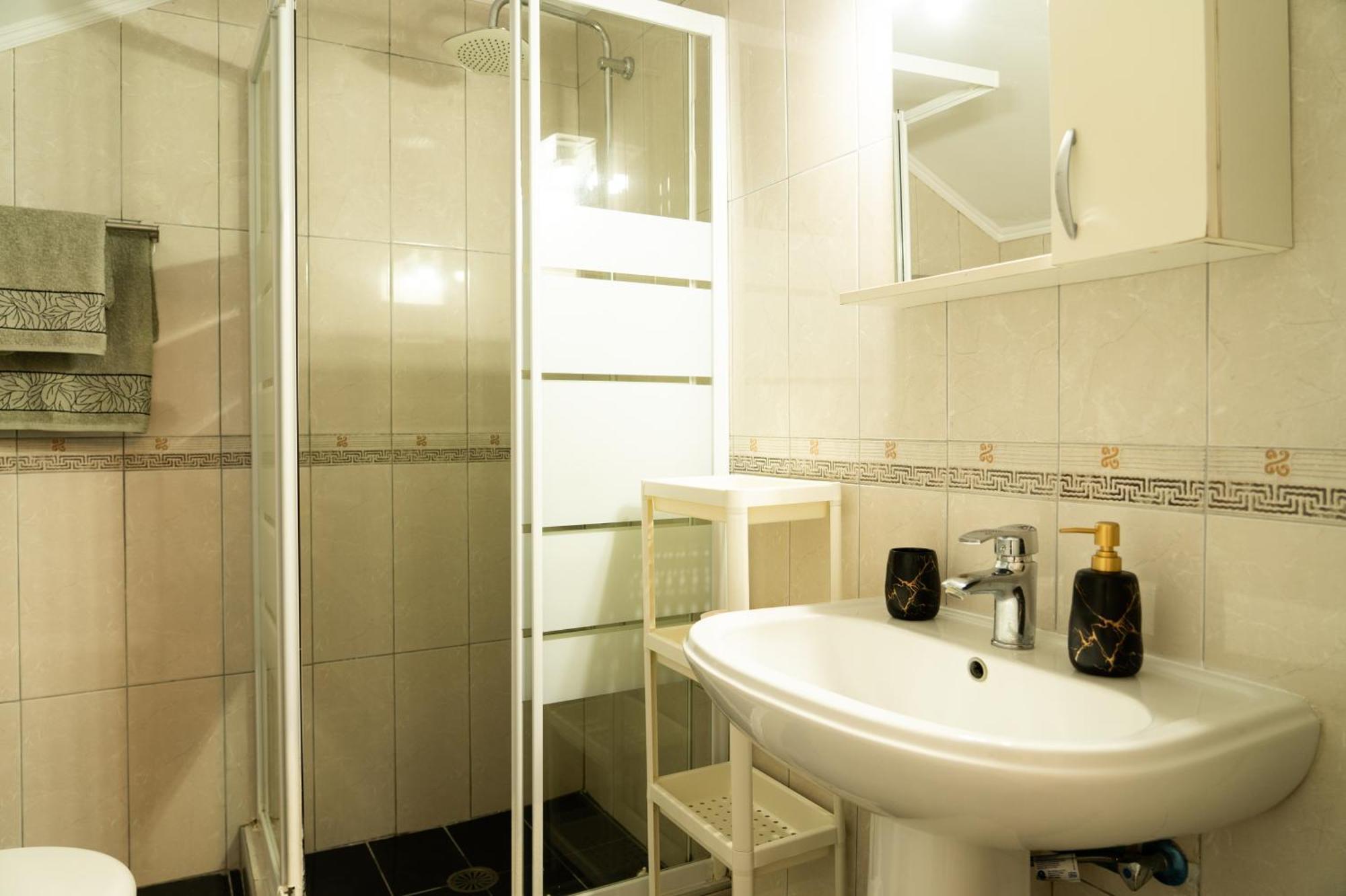 Pigadia Central Kerpe Oda fotoğraf